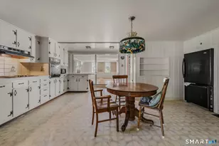 28 Church Ln, East Lyme, CT 06333 - Photo 8