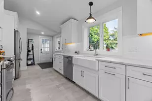 39 Gled Hill St, Stonington, CT 06355 - Photo 12