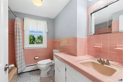 60 Fuller Drive, West Hartford, CT 06117 - Photo 20