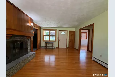 9 Miss Vans Court, Waterford, CT 06385 - Photo 12