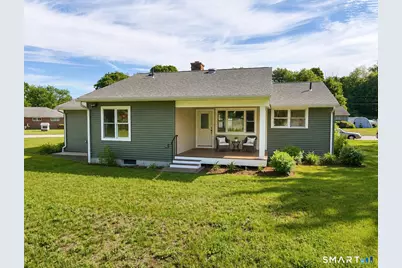 9 Miss Vans Court, Waterford, CT 06385 - Photo 2