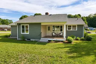 9 Miss Vans Ct, Waterford, CT 06385 - Photo 2