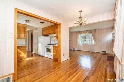 19 Newgate Street, West Hartford, CT 06110 - Photo 8