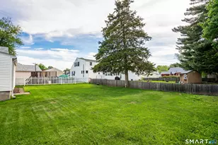 19 Newgate St, West Hartford, CT 06110 - Photo 36