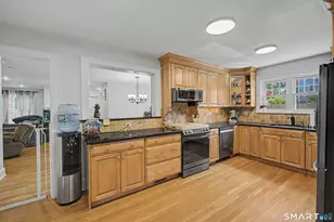 5 3rd St, Danbury, CT 06810 - Photo 8