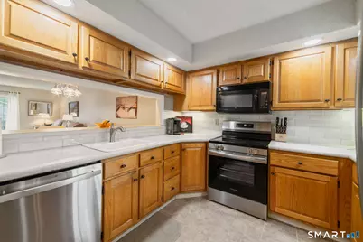 791 Long Hill Road #E, Middletown, CT 06457 - Photo 4