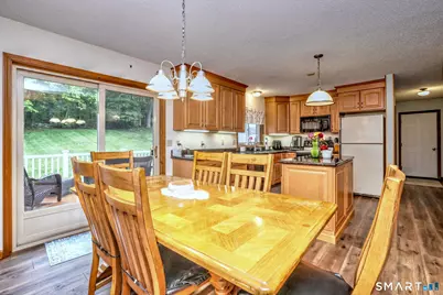 4 Windsor Place, Naugatuck, CT 06770 - Photo 10