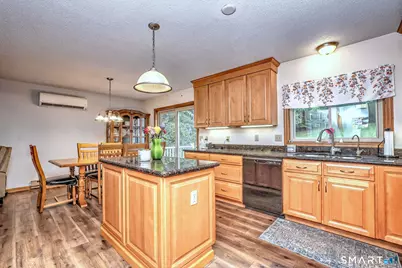4 Windsor Place, Naugatuck, CT 06770 - Photo 16