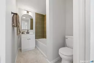 127 Rangely St, West Haven, CT 06516 - Photo 12