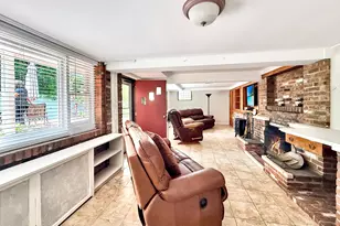 28 Pamlynn Rd, Stamford, CT 06905 - Photo 12