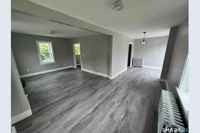 10 Center Street, Windsor Locks, CT 06096 - Photo 18