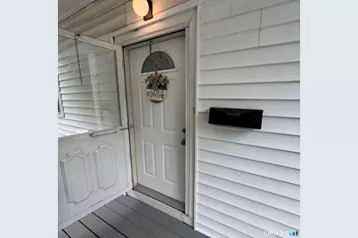 10 Center Street, Windsor Locks, CT 06096 - Photo 20