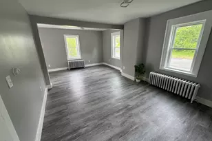 10 Center St, Windsor Locks, CT 06096 - Photo 14