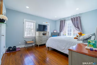 471 Newtown Turnpike, Redding, CT 06896 - Photo 16
