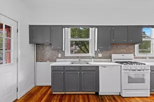 212 Maple St, New Haven, CT 06511 - Photo 12