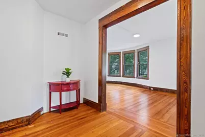 212 Maple Street, New Haven, CT 06511 - Photo 2