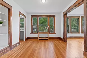 212 Maple St, New Haven, CT 06511 - Photo 8