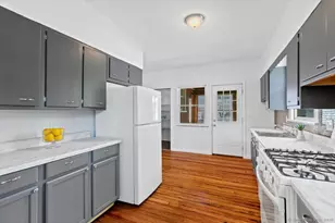 212 Maple St, New Haven, CT 06511 - Photo 10