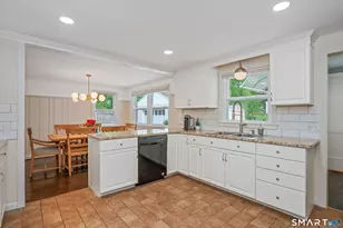 288 Westpoint Terr, West Hartford, CT 06107 - Photo 12