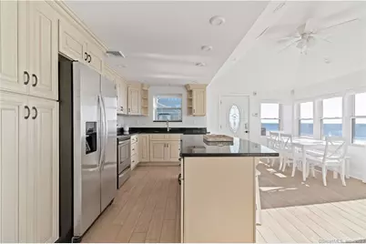 8 Belaire Manor, Old Saybrook, CT 06475 - Photo 16