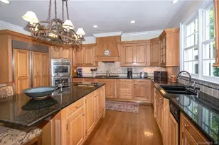 52 Twin Pond Ln, New Canaan, CT 06840 - Photo 8