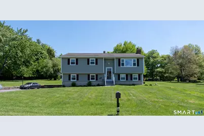 2 Carriage Drive, New Milford, CT 06776 - Photo 1