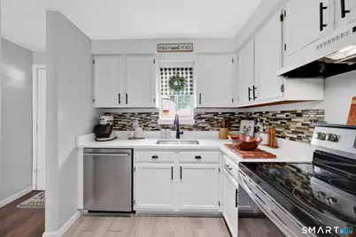 26 Guiel Place #6, Meriden, CT 06450 - Photo 10