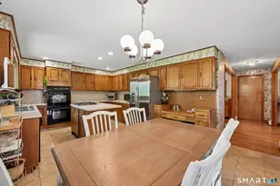 46 Stonegate Dr, Wethersfield, CT 06109 - Photo 16