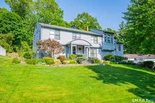 204 Braeside Dr, Hamden, CT 06514 - Photo 2