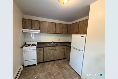 385 High Street #6, New Britain, CT 06051 - Photo 8