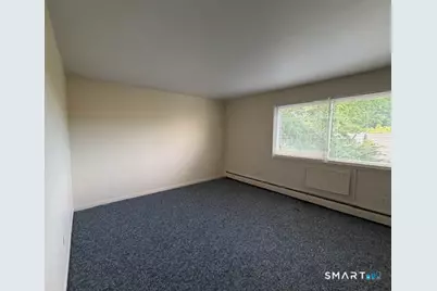 385 High Street #6, New Britain, CT 06051 - Photo 6