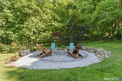 17 Greenbriar Lane, Newtown, CT 06470 - Photo 32