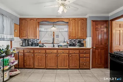 140 Emmett Avenue, Derby, CT 06418 - Photo 8