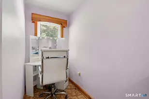 140 Emmett Ave, Derby, CT 06418 - Photo 16
