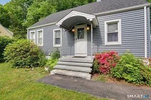 140 Emmett Ave, Derby, CT 06418 - Photo 24