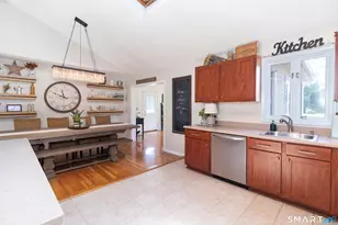 32 Angela Dr, East Haven, CT 06512 - Photo 14