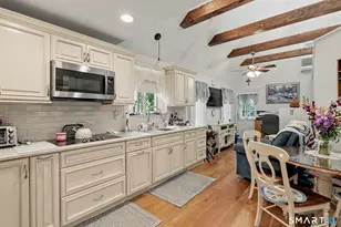 14 Peters Rd, Trumbull, CT 06611 - Photo 18