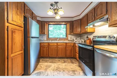 33 Case Circle, Haddam, CT 06441 - Photo 10