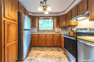 33 Case Cir, Haddam, CT 06441 - Photo 10