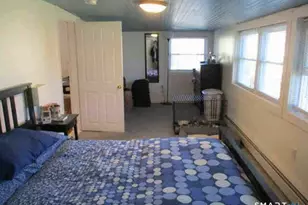 1690 Litchfield Turnpike, Woodbridge, CT 06525 - Photo 12