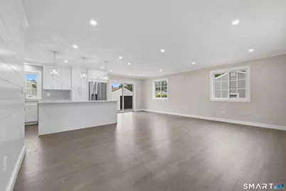 110 Russell Road, Stratford, CT 06614 - Photo 10