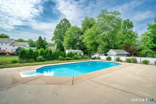 17 Lancaster Rd, Cromwell, CT 06416 - Photo 4