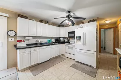 146 Highland Drive, Waterbury, CT 06708 - Photo 6