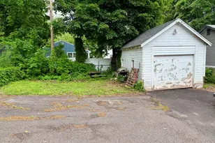 67 Pine St, Meriden, CT 06451 - Photo 32