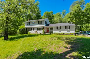27 Powder Horn Hill, Brookfield, CT 06804 - Photo 2