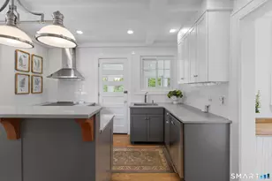 304 Main St, New Canaan, CT 06840 - Photo 18