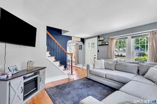 8 Bailey Ave, Wallingford, CT 06492 - Photo 8