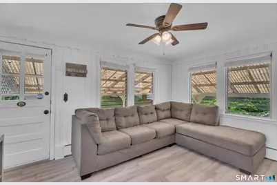 8 Bailey Avenue, Wallingford, CT 06492 - Photo 14