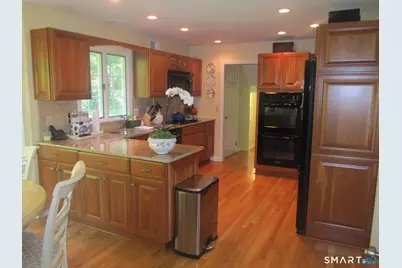 47 Barringer Road, Darien, CT 06820 - Photo 6