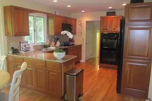 47 Barringer Rd, Darien, CT 06820 - Photo 6